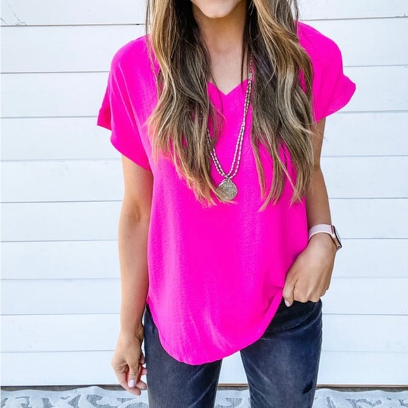 JODIFL Tops - 🔥PERFECT RAW EDGE HEM TOP by Jodifl